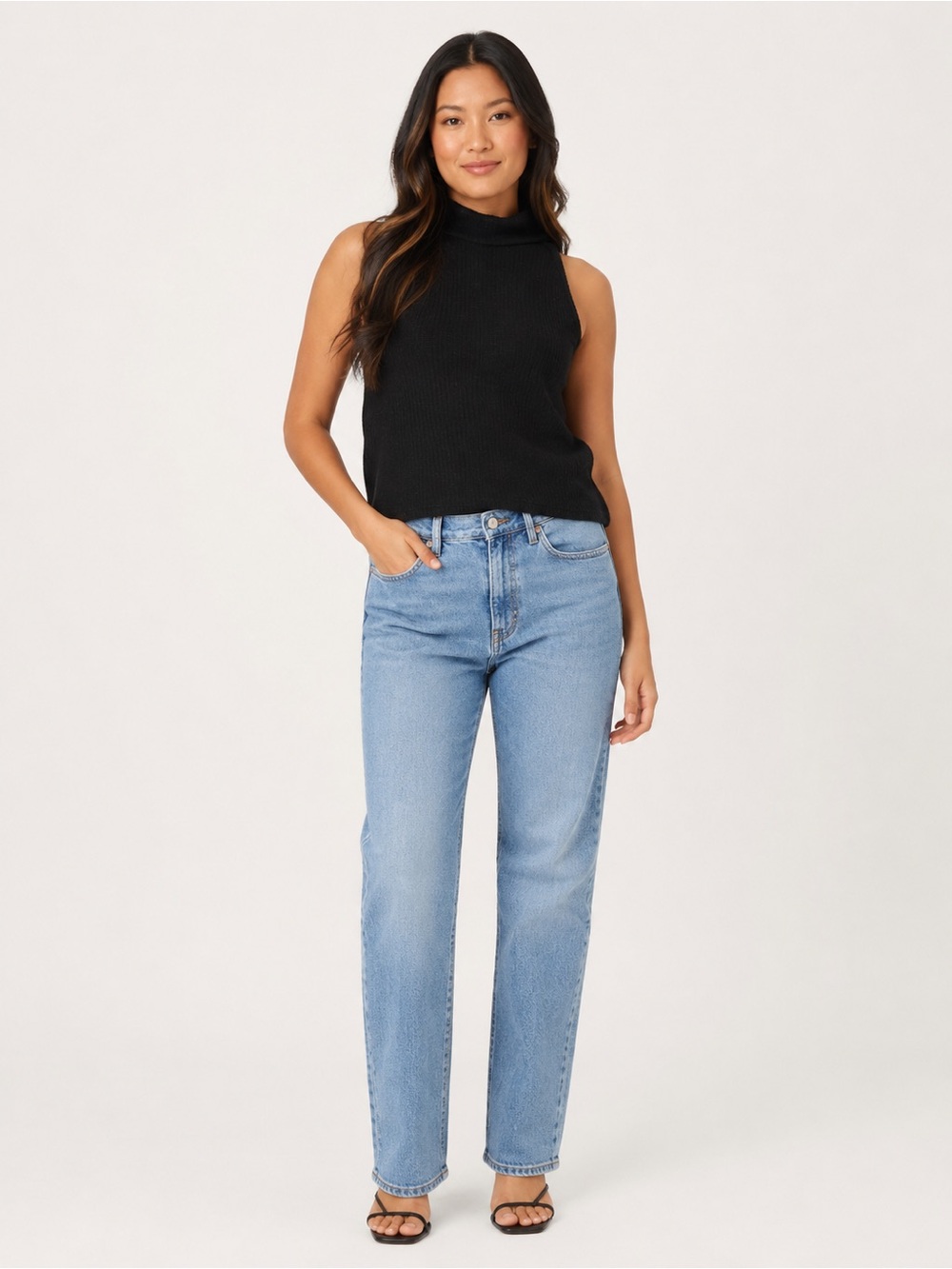 Bozzolo Ribbed Mock Neck Halter Crop Top